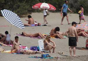 AlmerÃ­a Spain Beach Voyeur Candid Spy Girls-w7bqq73y6j.jpg