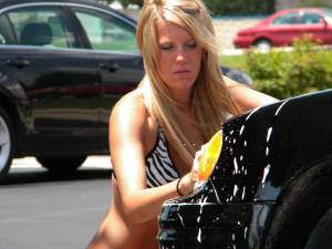 Bikini Carwash Babes i7bqs48cdq