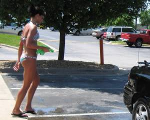Bikini Carwash Babes v7bqs55ycr