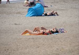 AlmerÃ­a Spain Beach Voyeur Candid Spy Girls-17bqq7dl0l.jpg