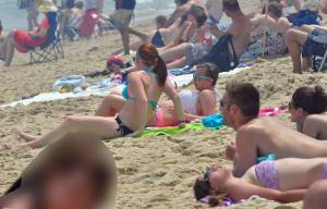 A Day On The Beach b7bqpsglui