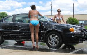 Bikini Carwash Babes n7bqs5eqk0