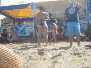 A Day On The Beach y7bqpqpkfk