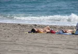 AlmerÃ­a Spain Beach Voyeur Candid Spy Girls-t7bqq57g6f.jpg