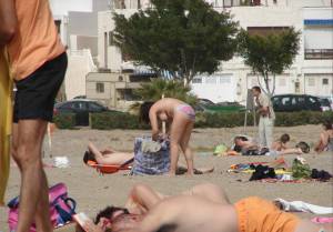 AlmerÃ­a Spain Beach Voyeur Candid Spy Girls-s7bqq670hz.jpg