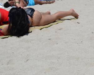A Day On The Beach a7bqpsdc61