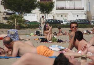 AlmerÃ­a Spain Beach Voyeur Candid Spy Girls-h7bqq6je2l.jpg