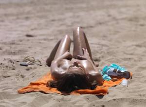 Exclusive Cute Girl Beach Candid t7brecbpkj