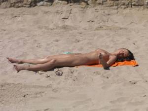 Exclusive Cute Girl Beach Candid-f7brec6plp.jpg