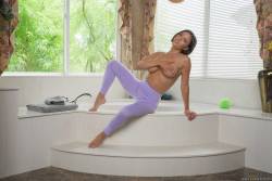 Krissy Lynn Lathering Up Mrs Lynn 317x 2645x1663  h7btjax5ur