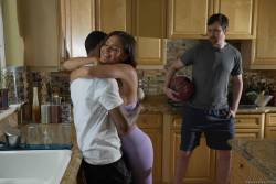 Krissy Lynn Lathering Up Mrs Lynn 317x 2645x1663  q7btjd1y2a