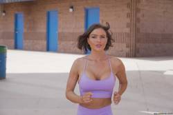 Krissy Lynn Lathering Up Mrs Lynn 317x 2645x1663  t7btjdegit