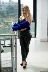 Madison Ivy Nicole Aniston Hot Horny Homewreckers 364x 2495x1663 37btjmlvc4