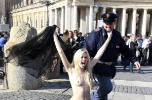 A tribute to all femen heroines x90 c7bsbiv5sw