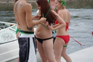 (HQ PICS) set 4 hot ass girls at the lake-q7bsbdr2e7.jpg