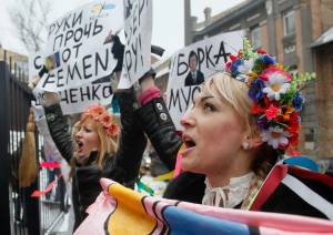 A tribute to all femen heroines x90-v7bsb025v3.jpg