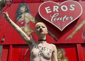 A tribute to all femen heroines x90 e7bsbhum74