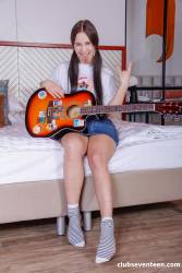 Nikki Hill Teen getting pretty face spunked 150x 4000x2667  z7buh4awpq