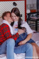 Nikki Hill Teen getting pretty face spunked 150x 4000x2667  37buh42mwt