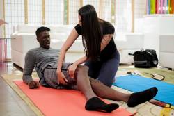 Sharon Lee Breaking Yoga 100x 1920x1280 57bui6w4d3
