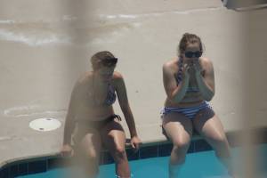 2 girls 1 pool Pt 2 k7btbtwzv6