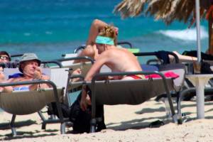 Mature-babe-caught-topless-in-Plaka-beach%2C-Naxos-x37-h7bwsk8kjg.jpg