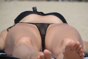 MILF On The Beach Visible Pussy Voyeur i7bwt6txpd