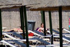 Mix of topless girls caught in Mykonos Greece-e7bwufe21l.jpg