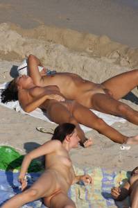 Nude Goddess @ the beach-e7bwuuacwn.jpg