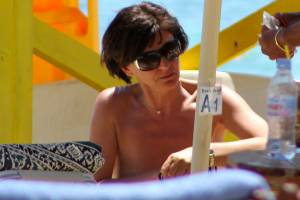Mature caught topless in Paraga beach, Mykonos n7bwtehrdw